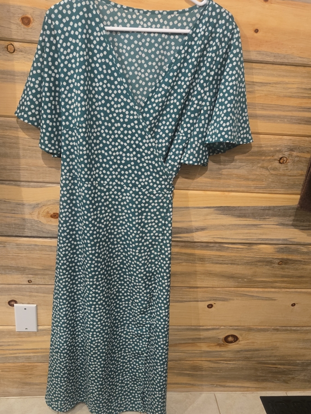 Green Flower Polka Dot Wrap Dress With Flutter Sleeve